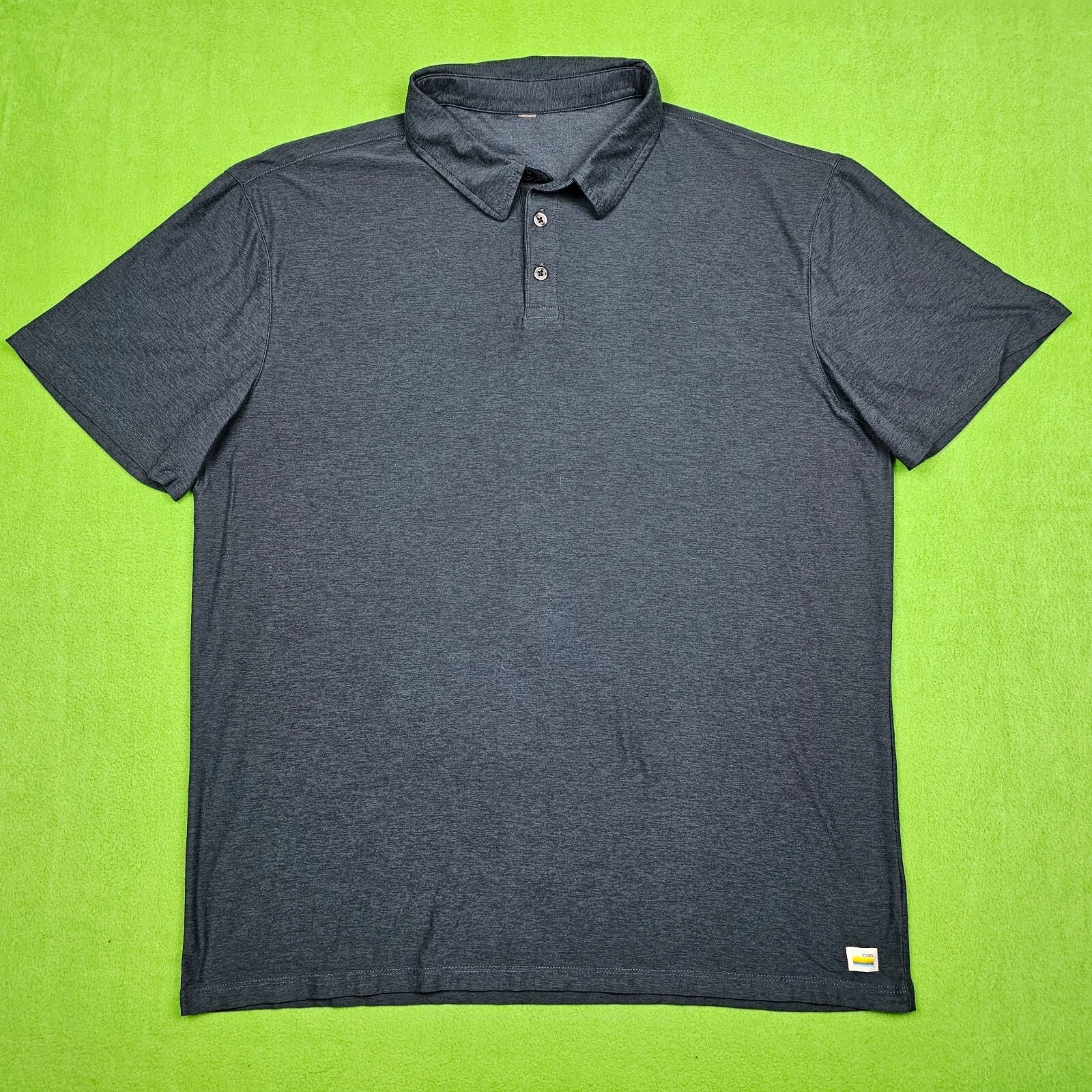 vuori strato tech heather dark golf pickle ball shirt