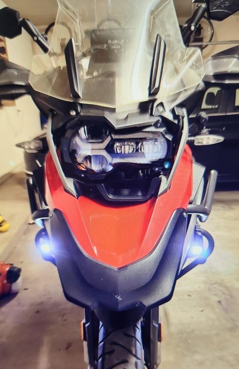 BMW R1250GSA 純正LED補助ハイビームライト BMW R1250GS & Adv LED Headlight Assembly Replaces the OEM
