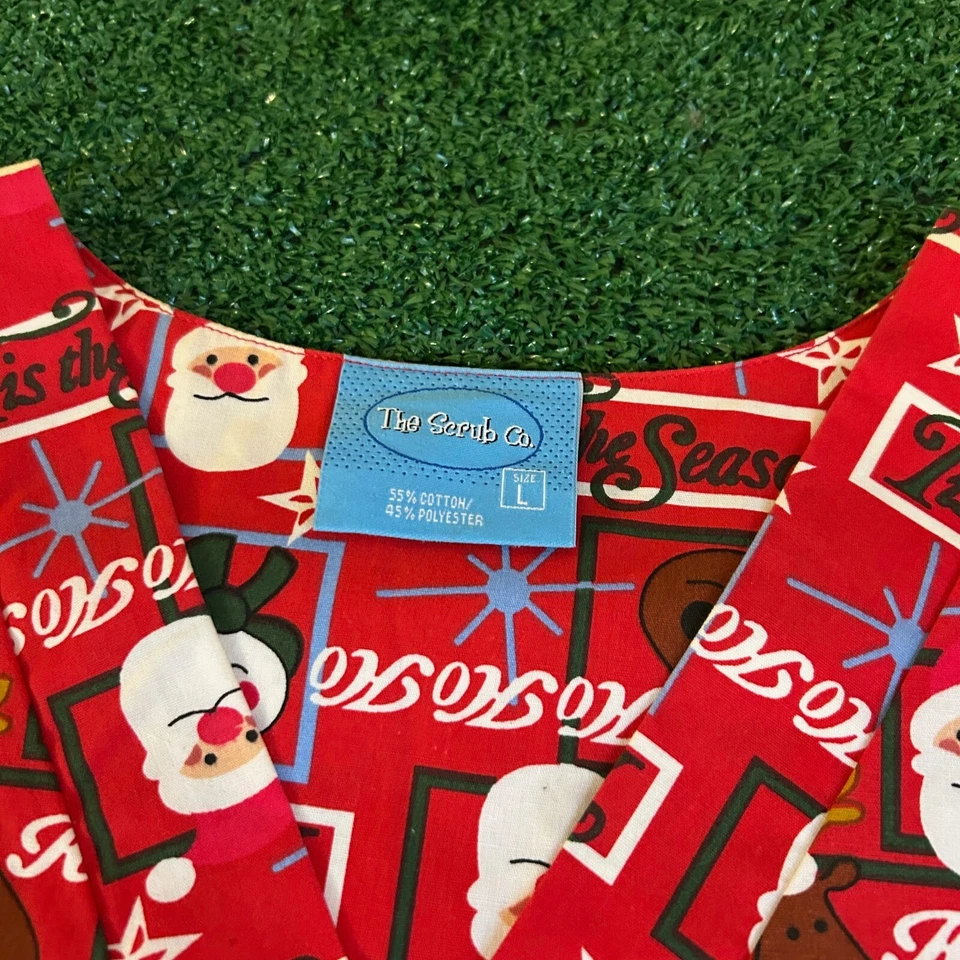 The Scrub Co. Christmas Scrub Top Santa Reindeer Holiday Print Retro Mens Large - Image 2 of 4