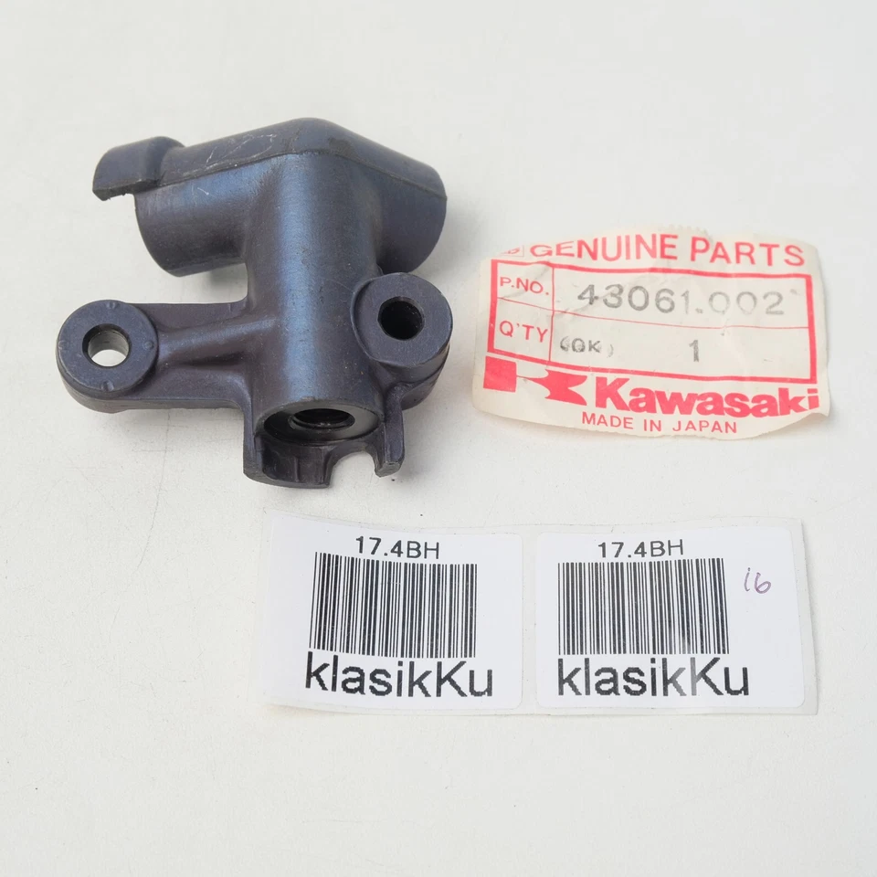 Kawasaki Z1 900 KH500 KZ1000 S3 KH400 KZ900 Brake Three Way Joint OEM 43061-002 - Image 2 of 4