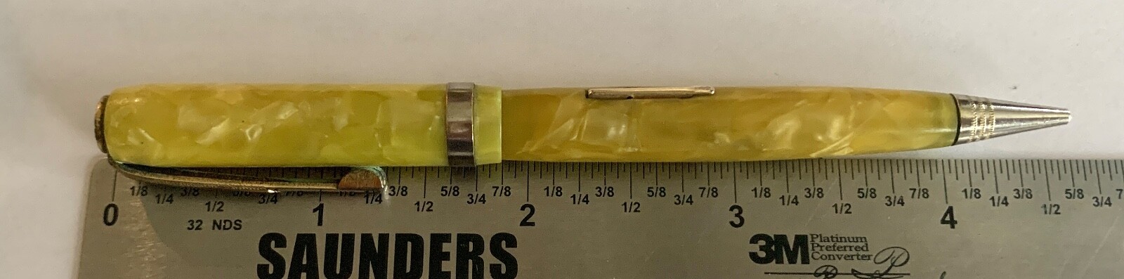 VINTAGE ARNOLD COMBINATION FOUNTAIN PEN & PENCIL, YELLOW MARBLED & GOLD, 30'S