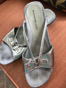 ladies silver shoes size 9