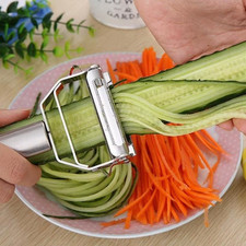 High Quality Stainless Steel Potato Cucumber Carrot Grater Julienne Peeler Veget