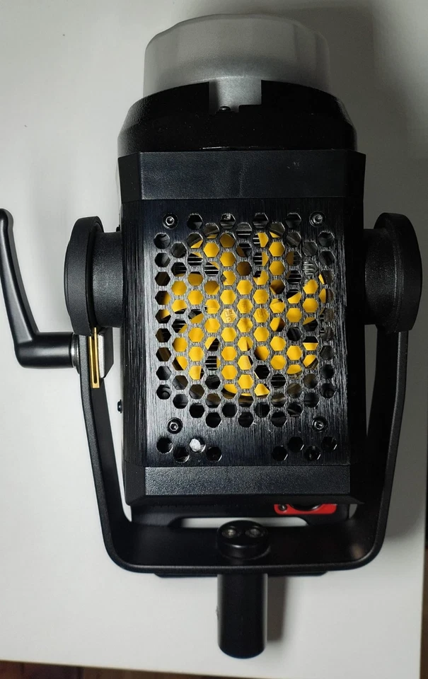 Aputure Light Storm C120d II – LED Video Light Kit – USED– - Imagen 3 de 4