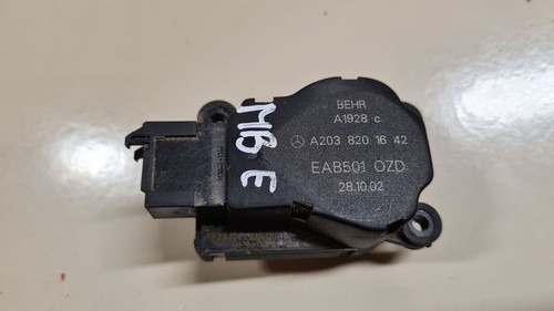Mercedes-Benz E W211 2004 Stellmotor Heizung Klima A2038201642 Diesel VLU951