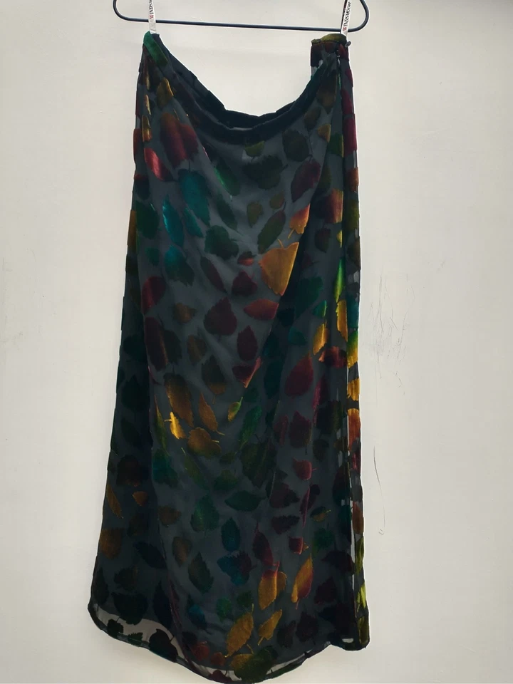 Windsmoor Stunning Velvet And Silk Chiffon Maxi Skirt 16/18 Iridescent Leaves. - Image 4 of 4