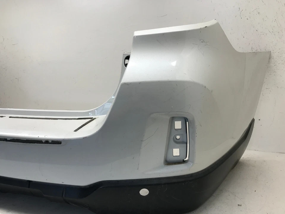 Cubierta de parachoques trasero Subaru Outback blanco 2015-2017 57704AL11B OEM8 Foto 2 de 4