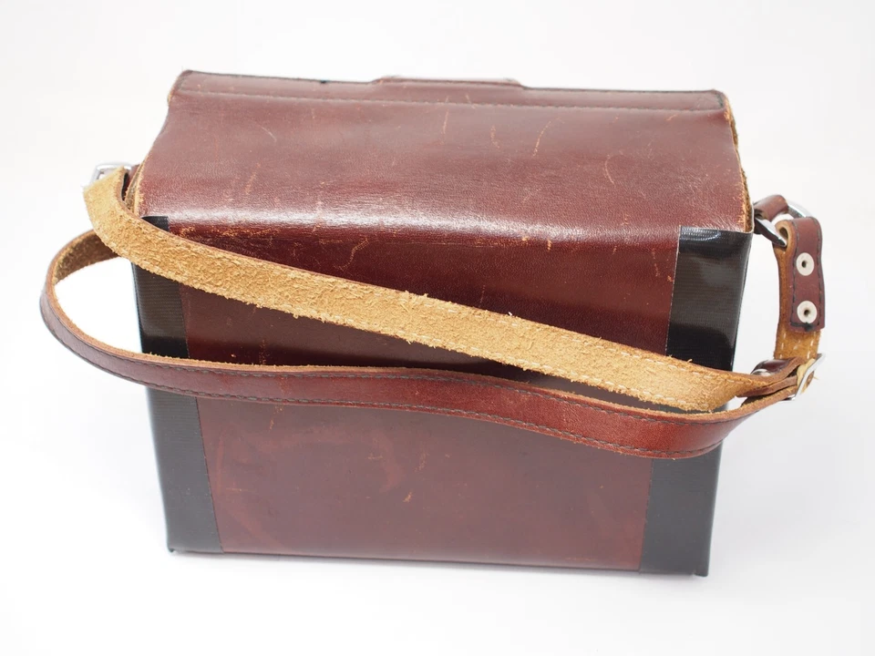 Genuine Contax Leather Camera Holdall - Image 2 of 4