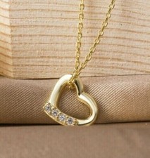 Women's Stunning Heart Pendant Round Simulated Diamond In 14k Yellow Gold Plated