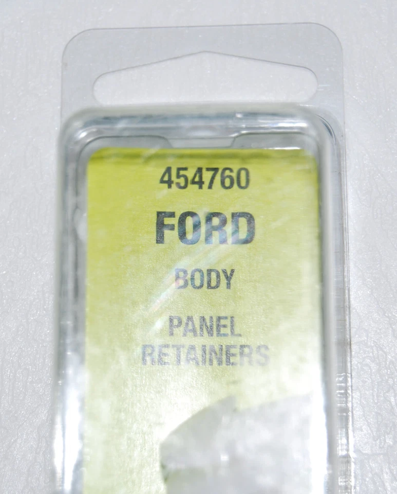 Nuevo en caja Needa Parts Body 3ct retenedores de panel blanco para vehículos Ford 454760 Foto 2 de 4