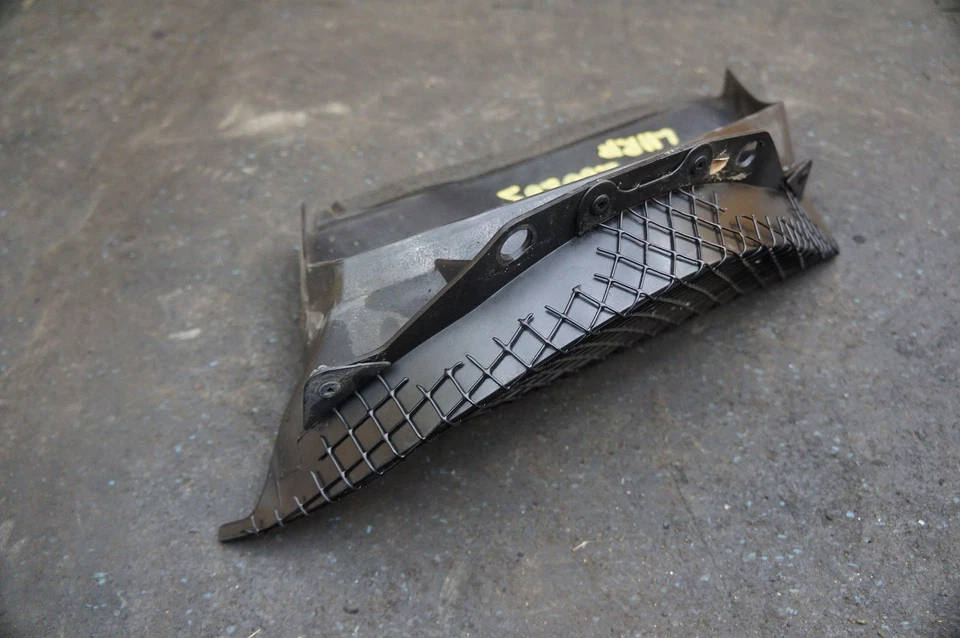 Rear Left Under Spoiler Air Intake Grille 82954300 OEM Ferrari 458 Italia 2010 - Image 4 of 4