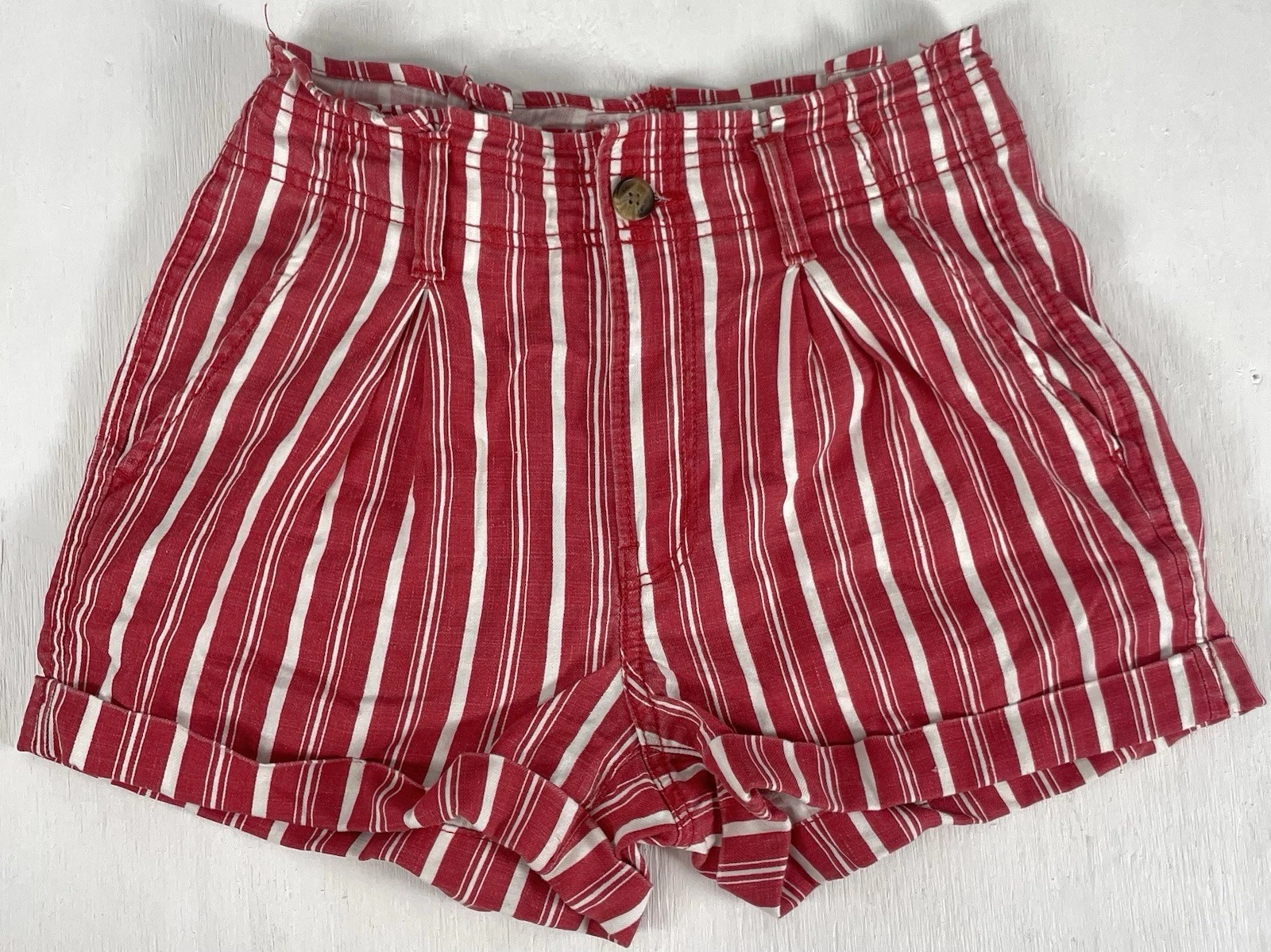 AMERICAN EAGLE Faded Red & White STRIPED LINEN Blend SHORTS Size 2 Forth Of July
