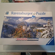 Ravensburger Neuschwanstein Castle 2000 Piece Jigsaw Puzzle (BOX DAMAGED)
