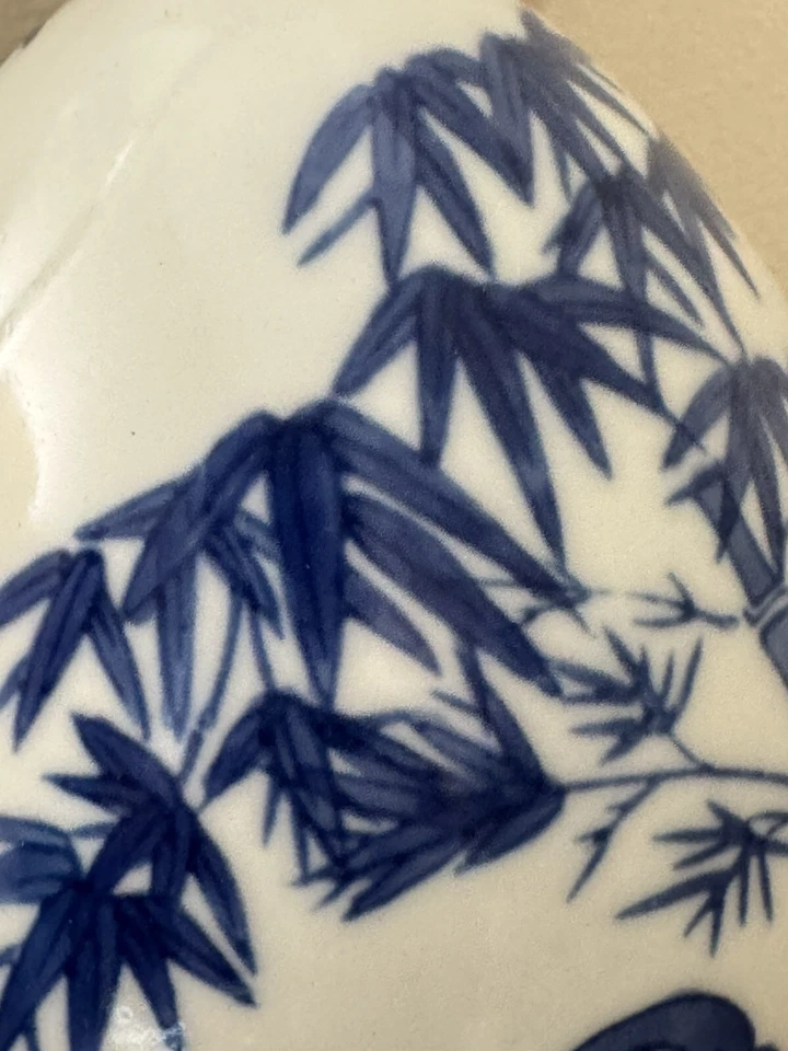 Estatuilla de huevo de porcelana vintage azul blanco gallo pedestal asiático Foto 4 de 4