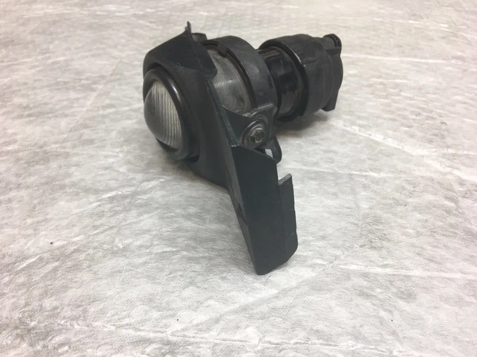 02 03 04 05 BMW SERIE 7 745i 745Li 760i 760Li FLUZ ANTINIEBLA DERECHA LÁMPARA OEM Foto 2 de 4