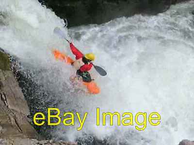 Photo 6x4 A kayaker free falling off the water fall Dalness/NN1651  c2006