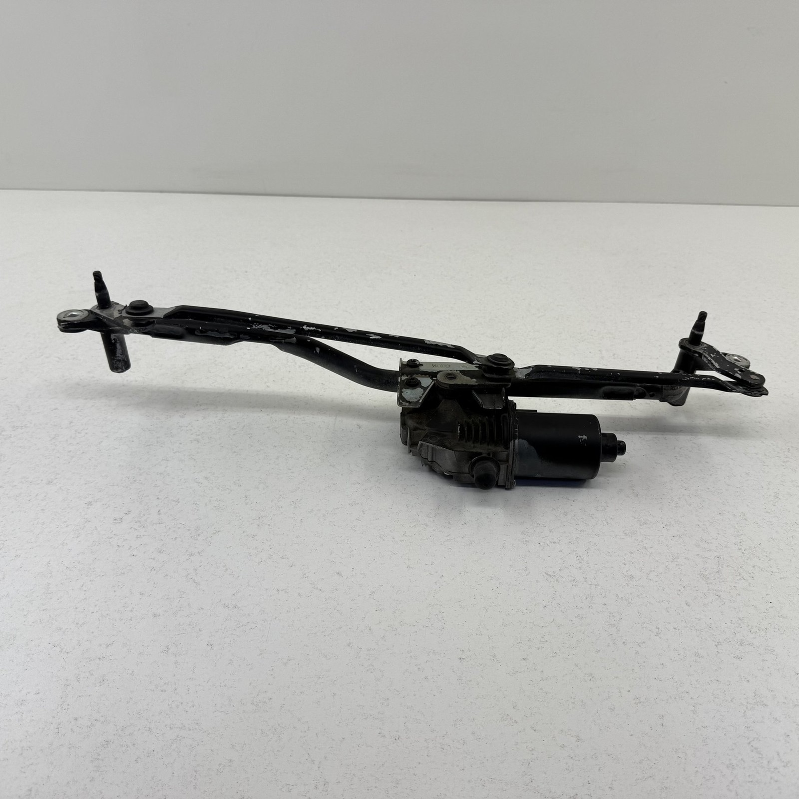 Bentley Flying Spur 2014-2018 Front Windshield wiper assembly