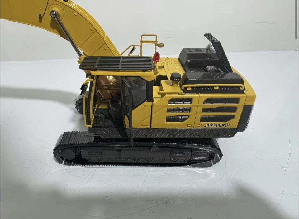 1/35 Scale SDLG E6395H Hydraulic Excavator Diecast Model Collection Toy Gift - Image 3 of 4