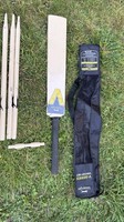 Slazenger Cricket Size 6 Set for Juniors with Stumps, Balls,Bat and Bag