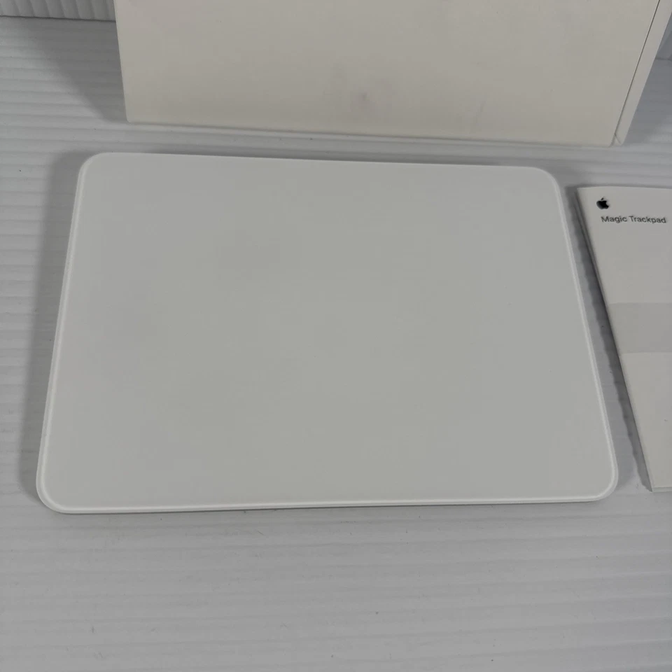 Apple Magic Trackpad 2 A1535 MK2D3AM/A White/Silver – Excellent – w/ Box - Image 2 of 4