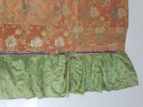Colcha floral brocado de seda francés vintage con borde con volantes 230x222cms - Imagen 3 de 11