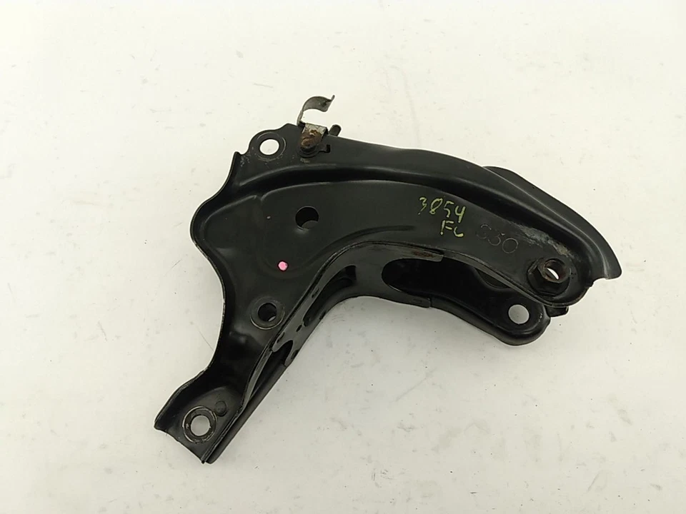 Honda Prelude Coupe Rear Automatic Transmission Mount Bracket 2.2L 1997-2001 - Image 2 of 4
