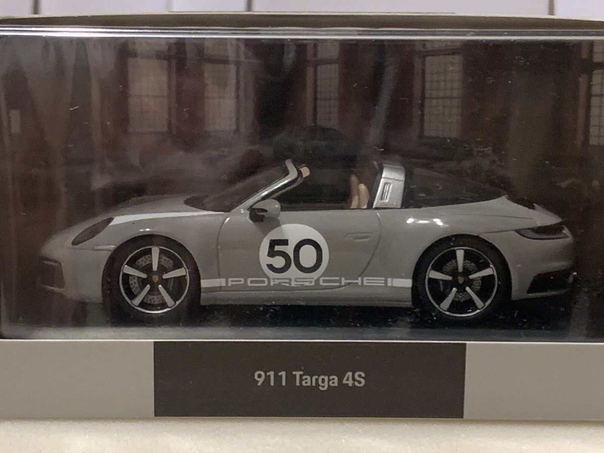 Porsche 911 Targa 4S (992) Heritage Edition Chalk Spark 1:43