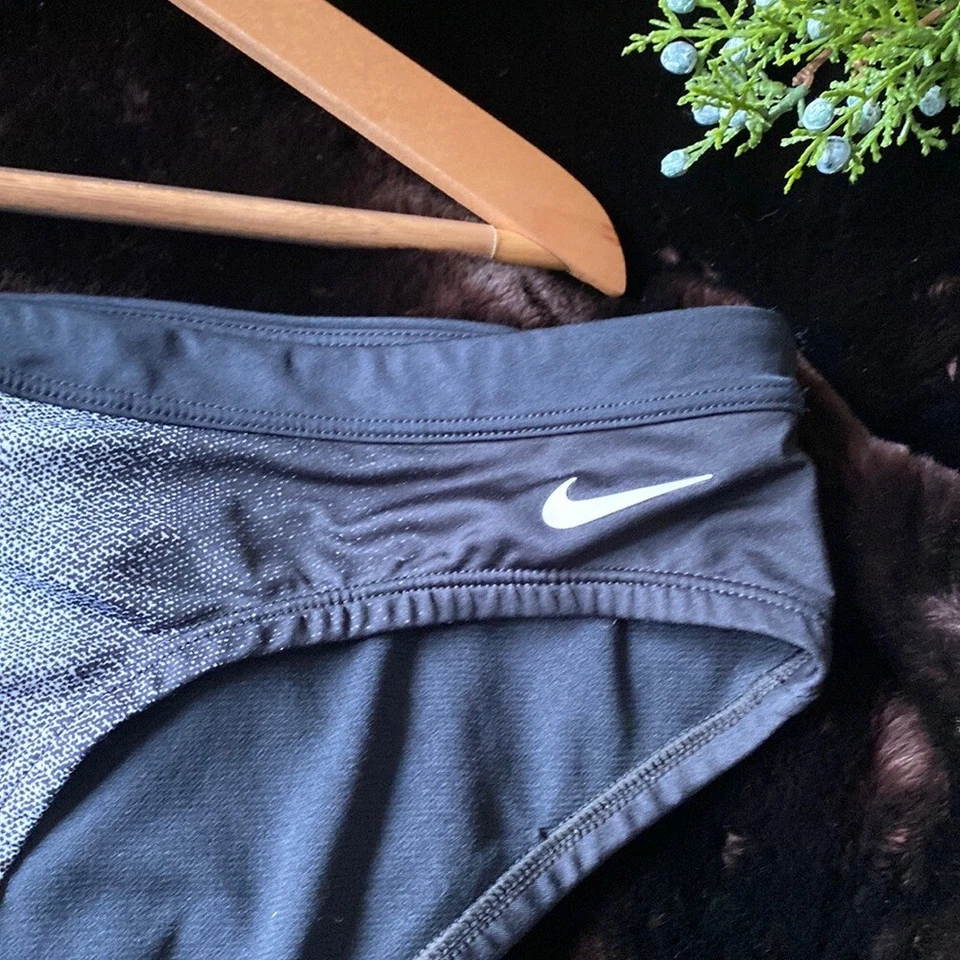 Pantalones/natación de bikini Nike Foto 2 de 4