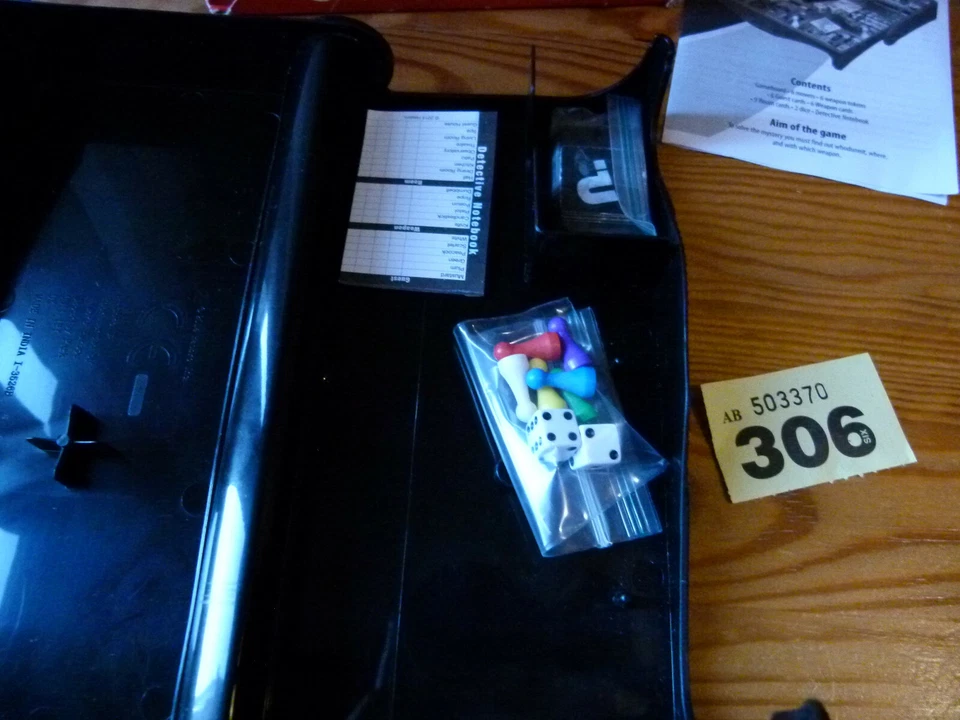 Travel Cluedo Board Game : Grab & Go : Complete - Image 2 of 3