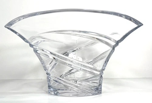 Vintage Marquis By WATERFORD Trillium Collection Cut Crystal Bowl 9" Wide