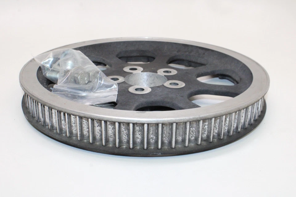 2006 Harley-Davidson DYNA 宽滑翔 EFI FXDWGI 原始设备制造商皮带 SPROCKET 轮子 — 第 4/4 张图片