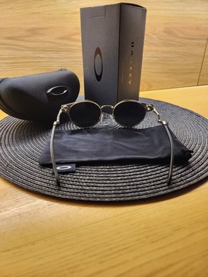 DEADBOLTオークリープリズムサングラス Deadbolt™ Prizm Black Polarized Lenses, Satin Black Frame
