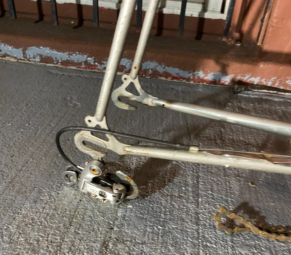 Bicicleta Schwinn Cuadro 24" Bicicleta 12 Velocidades Hecha en Chicago *RARA* Foto 4 de 4