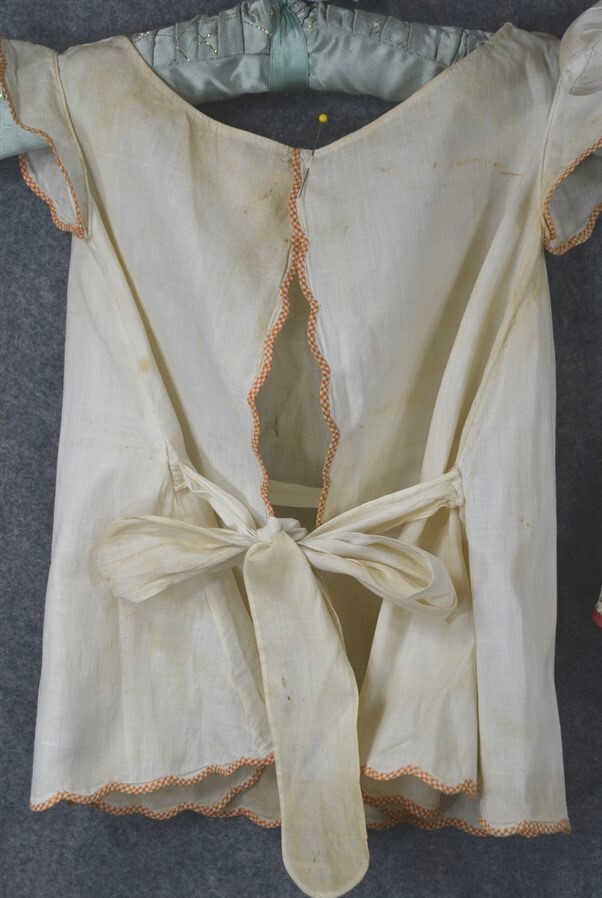 antique child apron/pinafore 2 pcs both red and white cotton hand made 1900