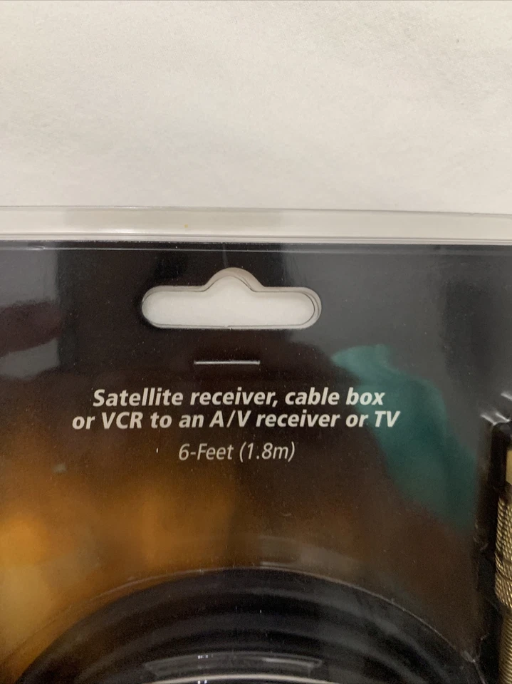 Radio Shack  Gold series coaxial cable  6ft  # 15-1542 - Image 3 of 4