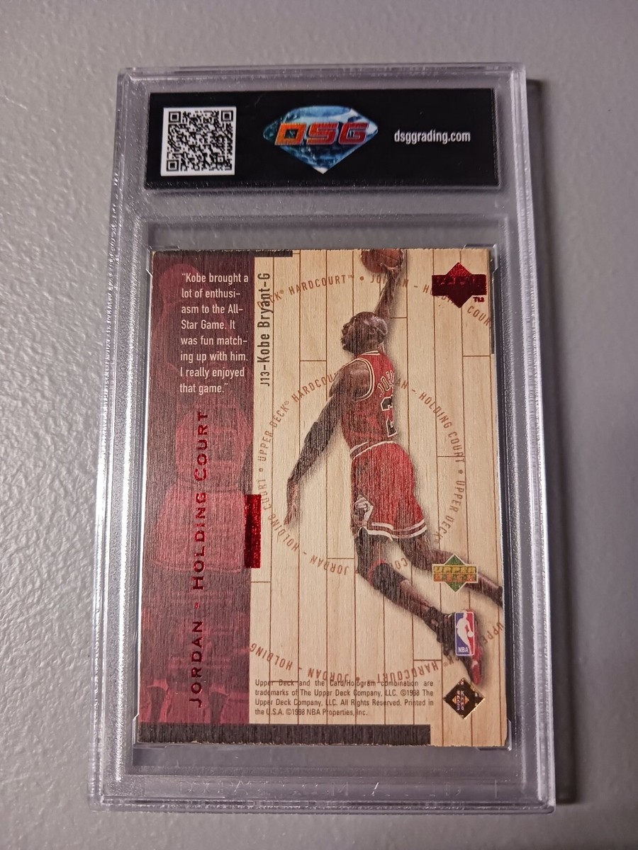 MICHAEL JORDAN　KOBE BRYANT　1998　NBA　UD Kobe Bryant Michael Jordan 1998 UD Hardcourt Holding Court RED