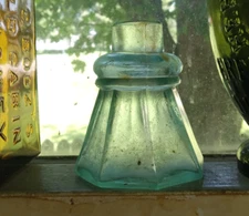 1870s 8 SIDED AMERICAN UMBRELLA INK MUCILAGE BOTTLE WITH BULBOUS RING SHOULDER