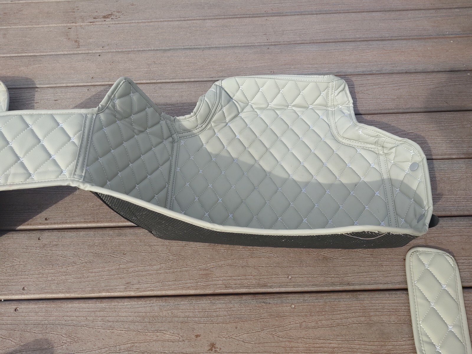 Gray Diamond Stitched Full Set Floor Car Mats for 082015 Infiniti G37