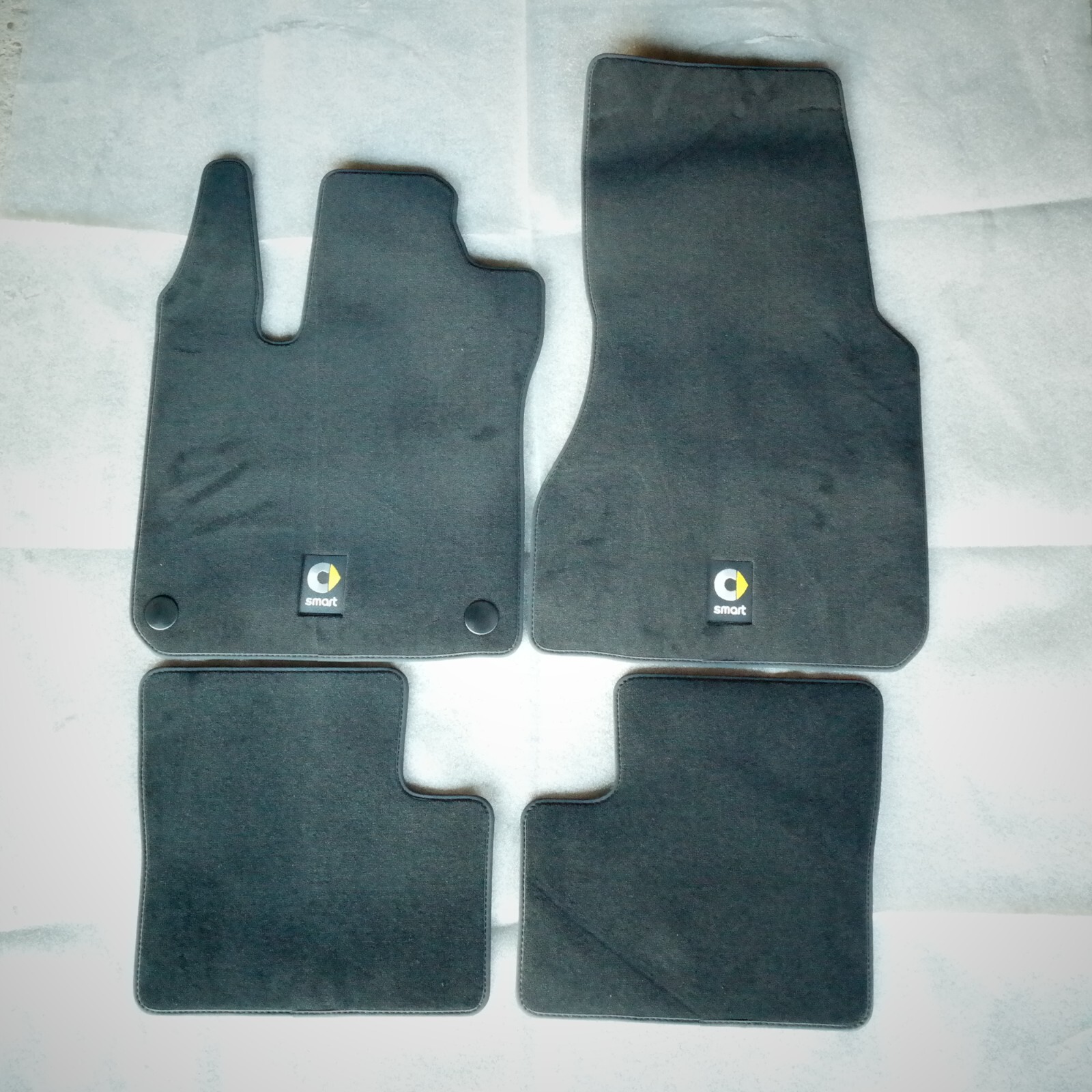 Tapis de sol Smart Forfour 749003675R en moquette premium