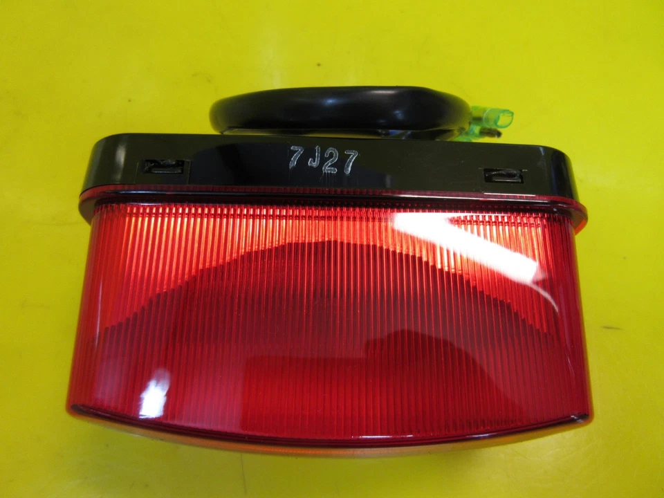 NEW OEM GENUINE YAMAHA RHINO 450/660/700 GRIZZLY 350/450/660 TAIL BRAKE LIGHT - Image 3 of 4
