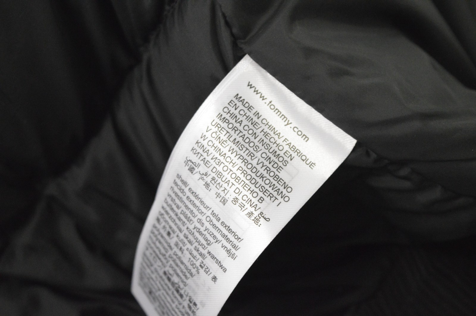 Men's Tommy Hilfiger Black LT Down Jacket Medium RRP £199 image 6