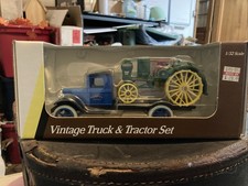 VINTAGE RARE 1993 ERTL 1/32 1931 HAWKEYE FLAT BED TRUCK 1919 WATERLOO TRACTOR