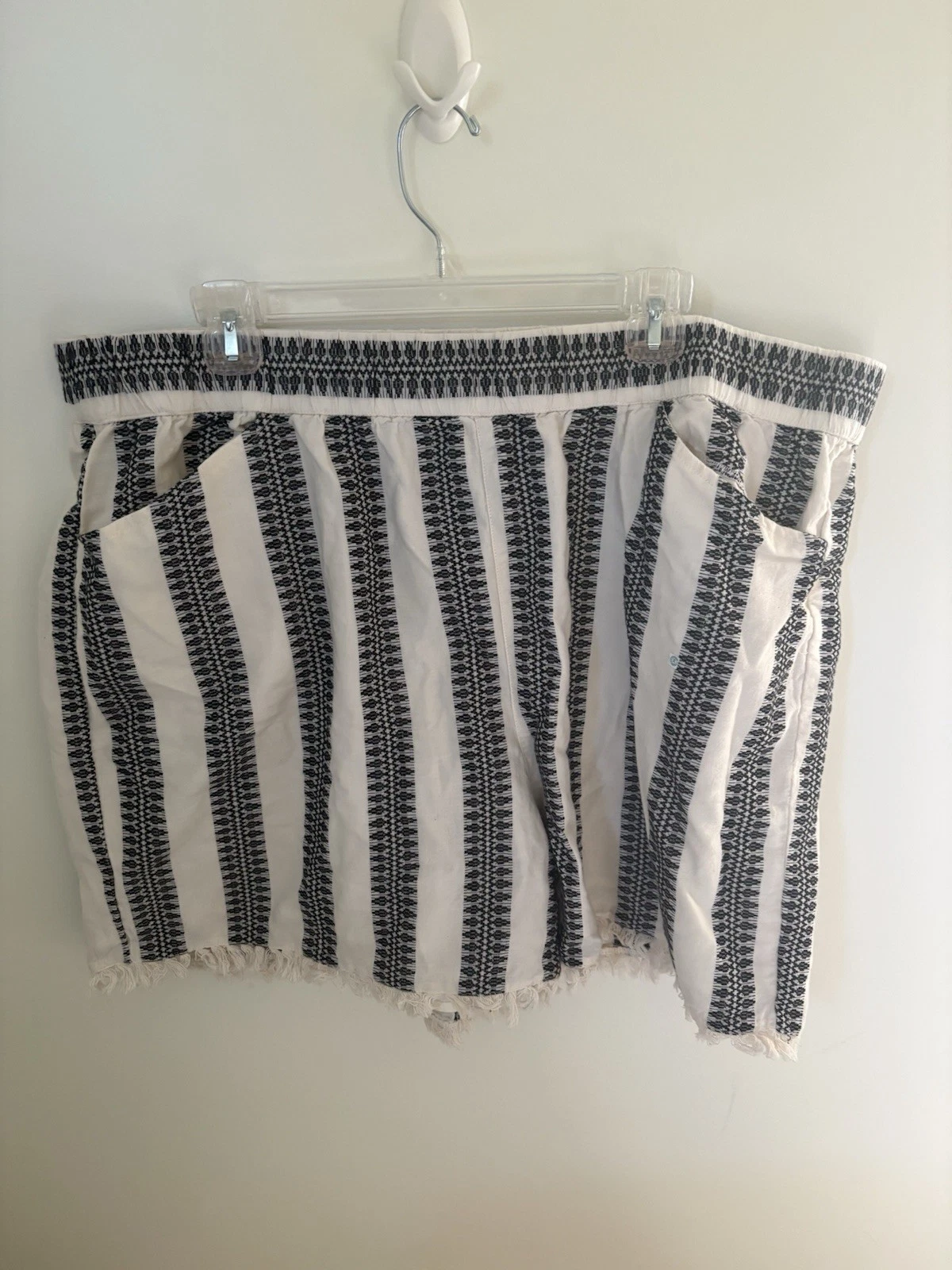 Lane Bryant Womens Size 22 24 Shorts The Softest Collection Mid Rise Boho Blue