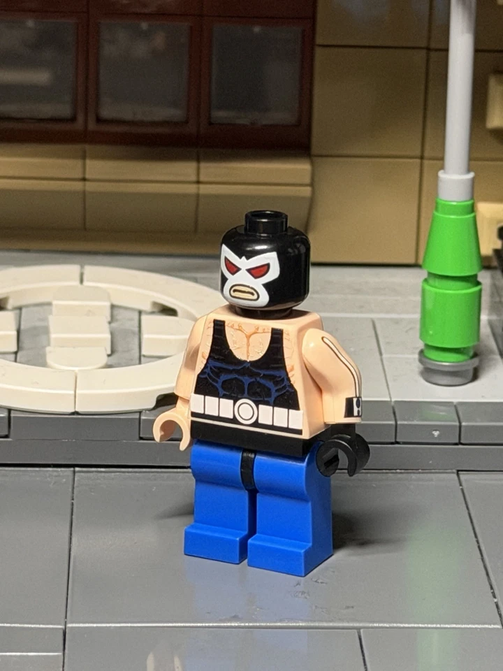 Batman 1 2006 Style BTAS Bane Custom Minifigure - Image 1 of 3