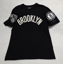 Pre-Owned Brooklyn Nets Shirt Embroidery Patches on Both Sleeves & Chest Size M