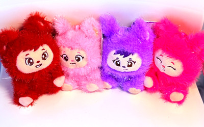 Yoonique *LaBabies SPARKLE VALENTINES MONSTER PLUSH CLIPS* Choose your color NWT