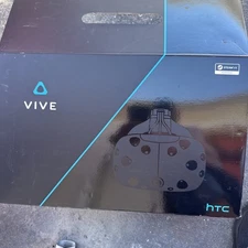 HTC Vive VR Headset System PC Virtual Reality 99HAHZ044-OO With Box