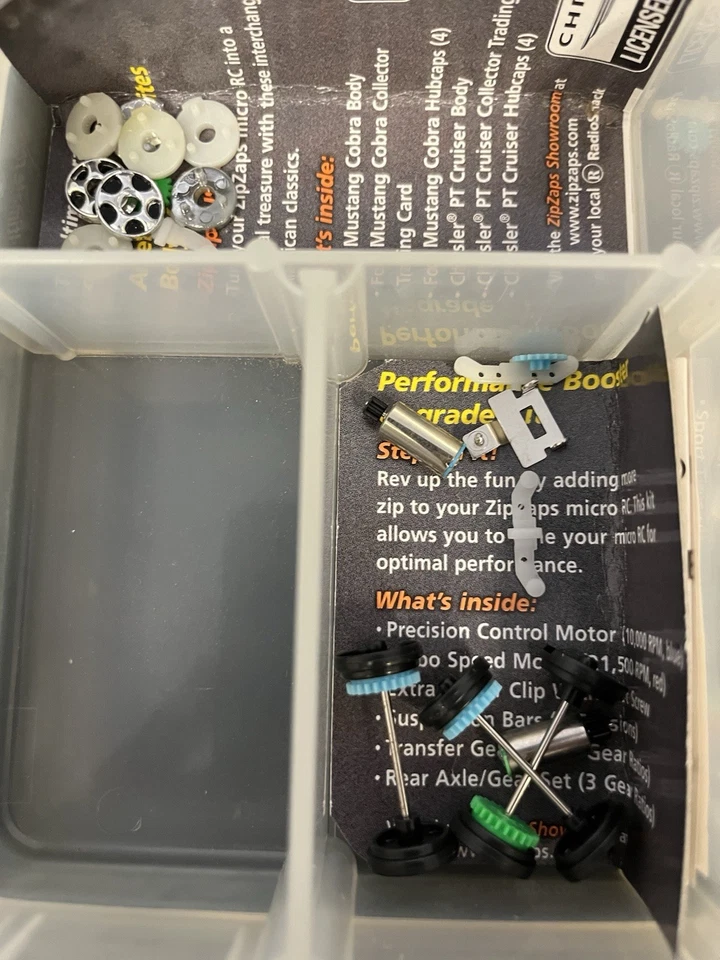 ZipZaps Micro RC Lot Cars  Accessories Case Parts Bundle All Included - Image 4 of 4