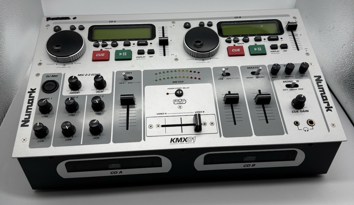 Vintage Numark KMX01 Dual CD Player Mixer Karaoke Capabilities FOR