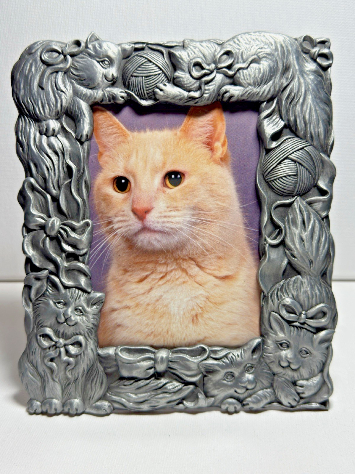 Mini Cat Picture Frame Vintage 3D Cats Kittens Picture Frame 3.5x5 Silver Tone Metal